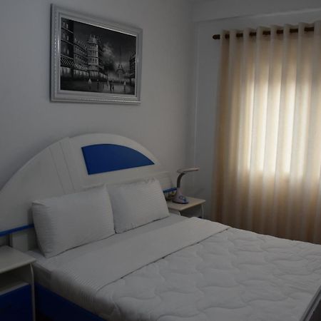 Leo Apartment Përmet エクステリア 写真