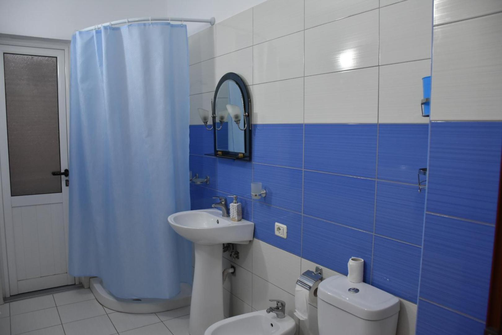 Leo Apartment Përmet エクステリア 写真