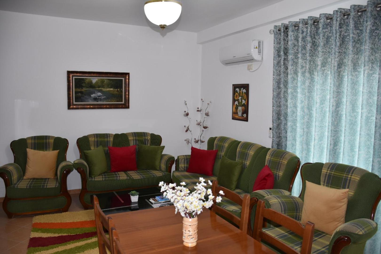 Leo Apartment Përmet エクステリア 写真